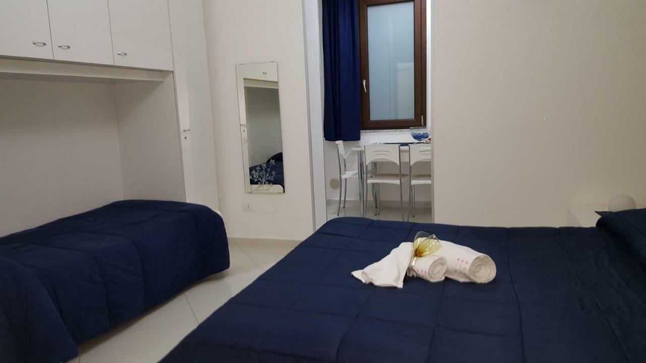 Al Porticciolo Bed and Breakfast Salerno Buitenkant foto