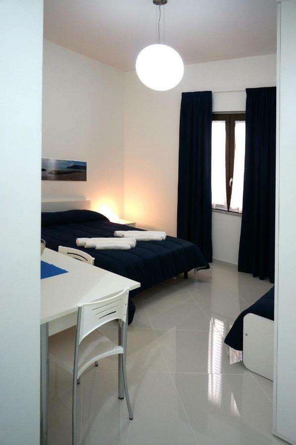 Al Porticciolo Bed and Breakfast Salerno Buitenkant foto