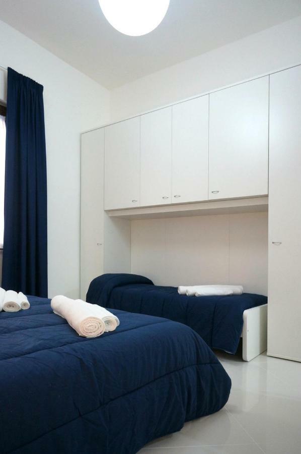 Al Porticciolo Bed and Breakfast Salerno Buitenkant foto