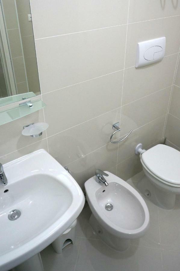 Al Porticciolo Bed and Breakfast Salerno Buitenkant foto