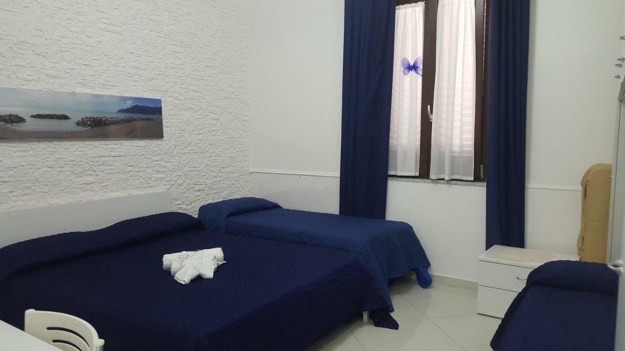 Al Porticciolo Bed and Breakfast Salerno Buitenkant foto