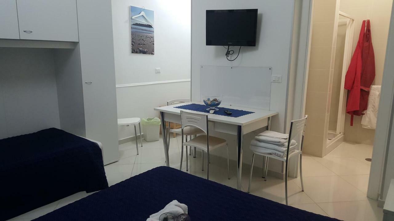 Al Porticciolo Bed and Breakfast Salerno Buitenkant foto