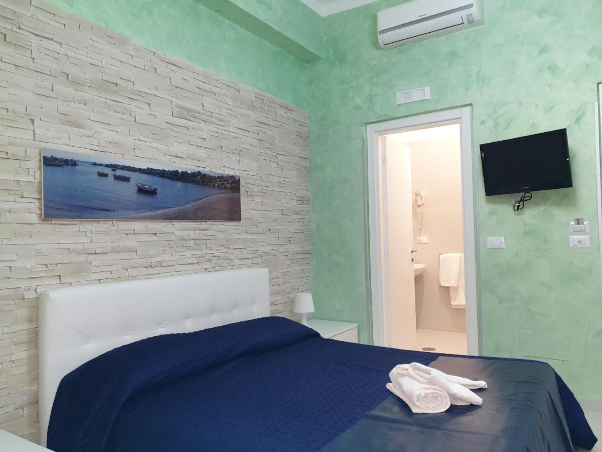 Al Porticciolo Bed and Breakfast Salerno Buitenkant foto