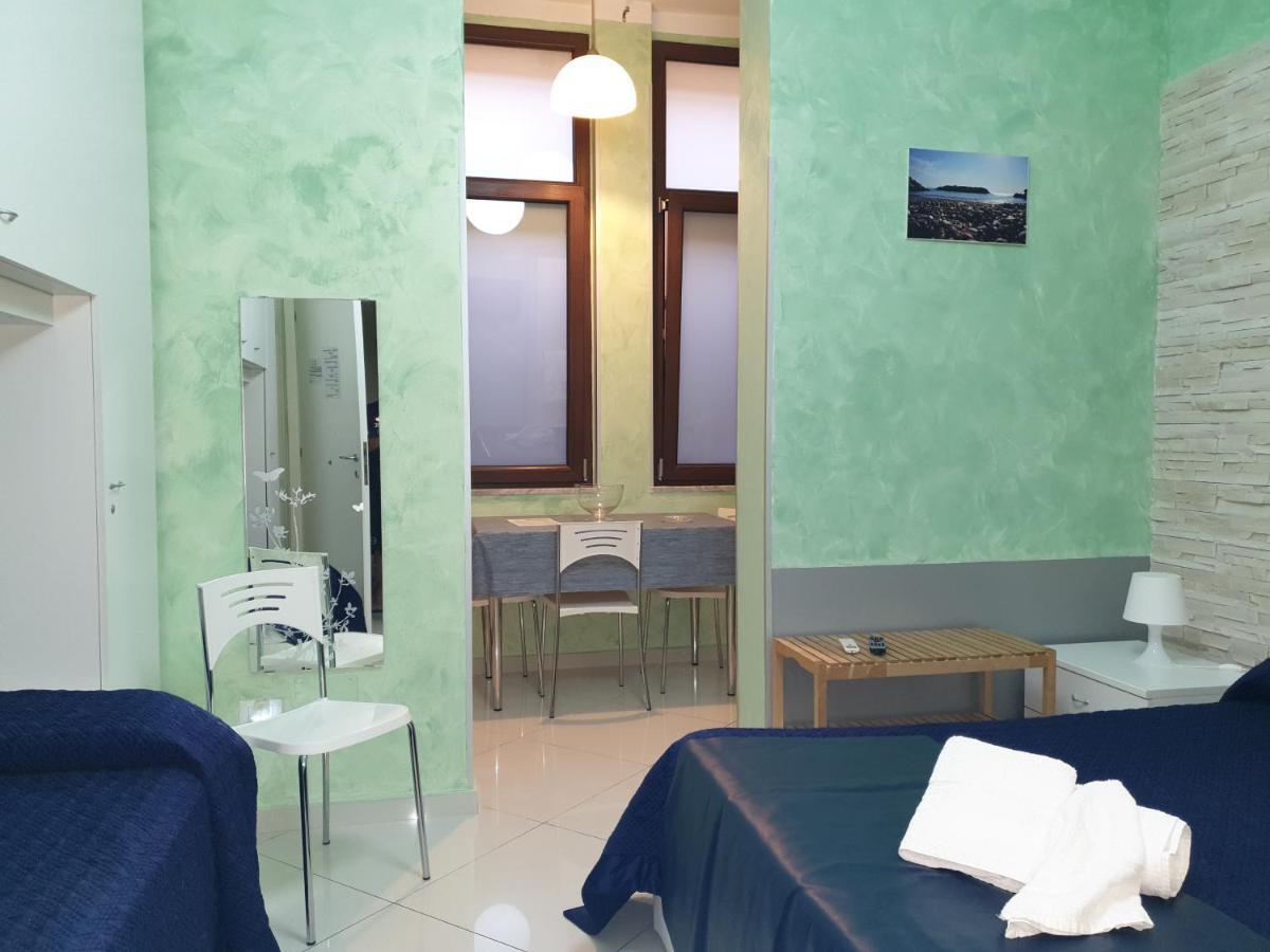 Al Porticciolo Bed and Breakfast Salerno Buitenkant foto
