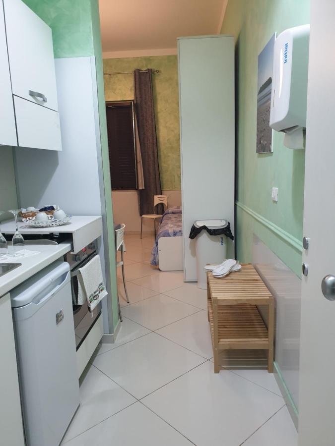 Al Porticciolo Bed and Breakfast Salerno Buitenkant foto