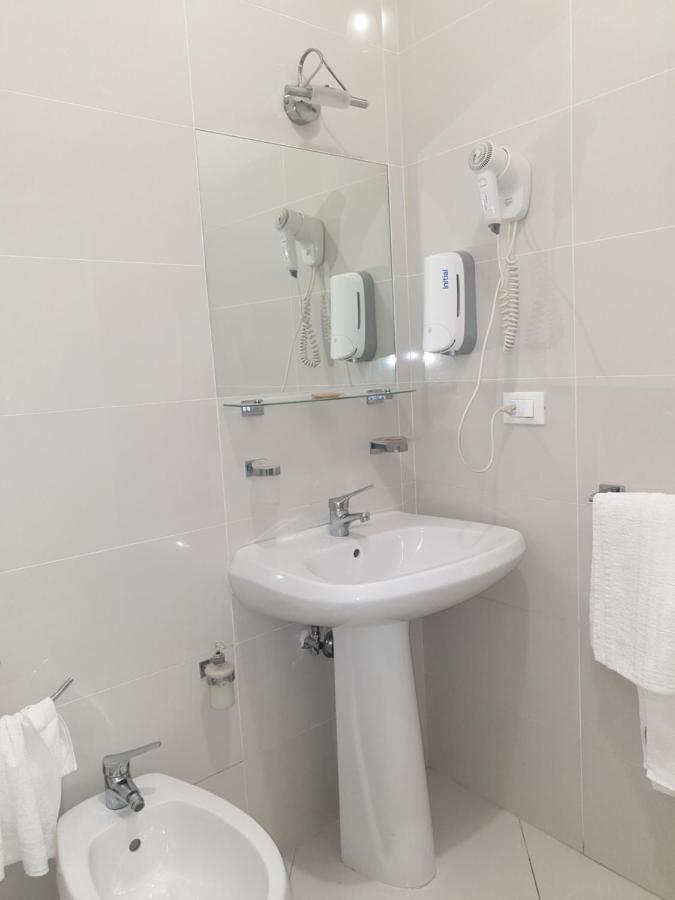 Al Porticciolo Bed and Breakfast Salerno Buitenkant foto